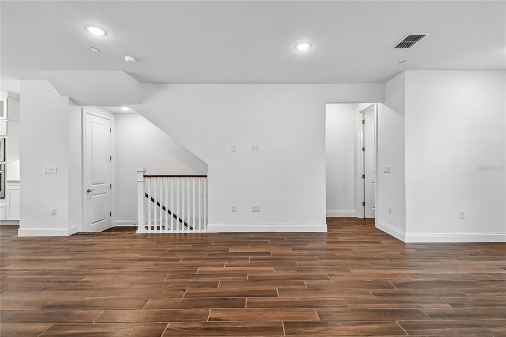 En Venta: $538,990 (4 camas, 3 baños, 2025 Pies cuadrados)