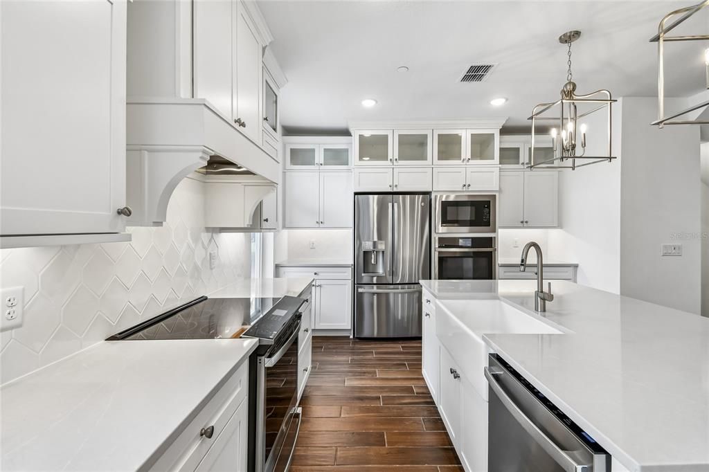 En Venta: $538,990 (4 camas, 3 baños, 2025 Pies cuadrados)