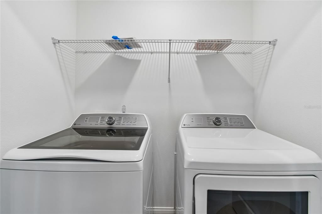 En Venta: $529,990 (4 camas, 3 baños, 2025 Pies cuadrados)