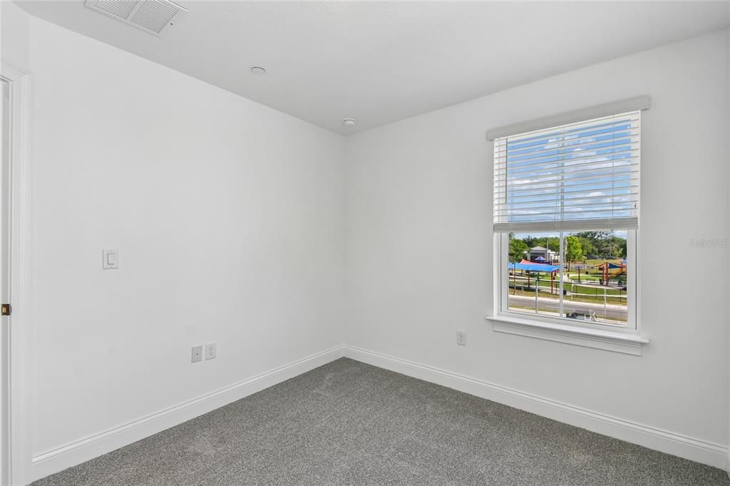 En Venta: $604,990 (4 camas, 3 baños, 2025 Pies cuadrados)