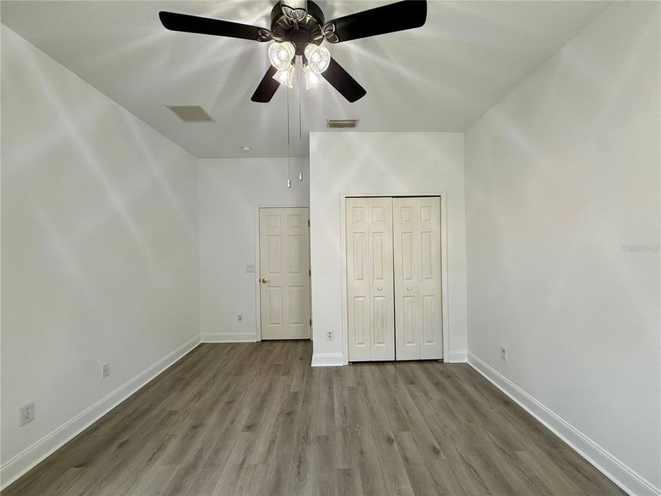 Activo con contrato: $3,000 (4 camas, 3 baños, 2328 Pies cuadrados)