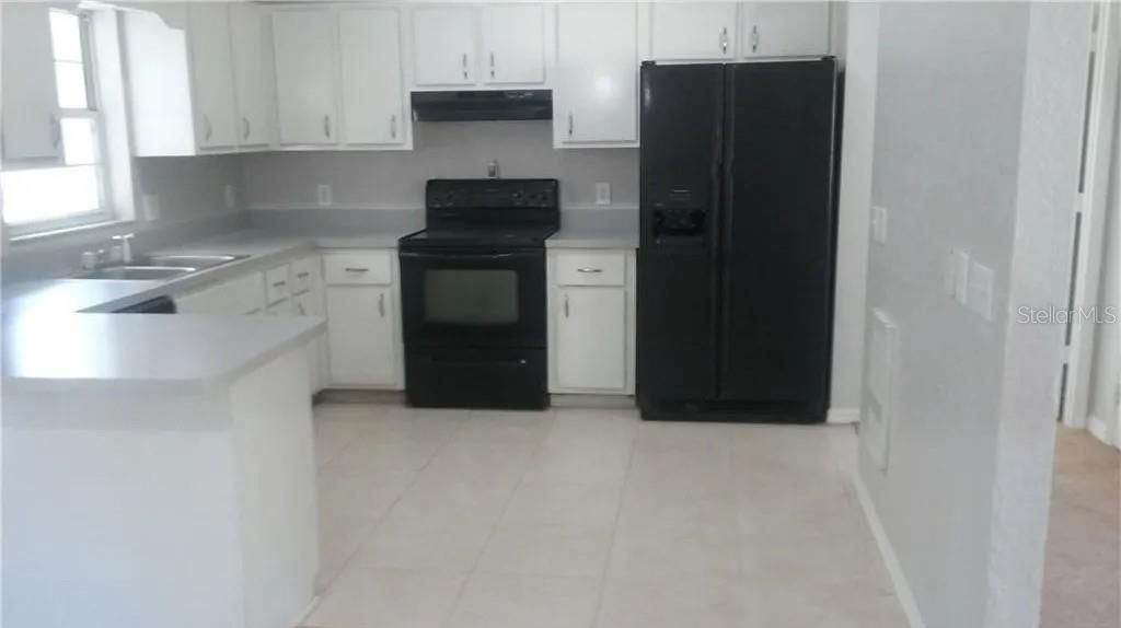 For Rent: $1,500 (3 beds, 2 baths, 1388 Square Feet)