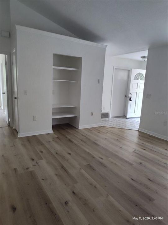For Rent: $1,500 (3 beds, 2 baths, 1388 Square Feet)