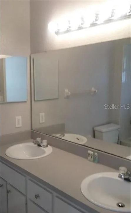 For Rent: $1,500 (3 beds, 2 baths, 1388 Square Feet)