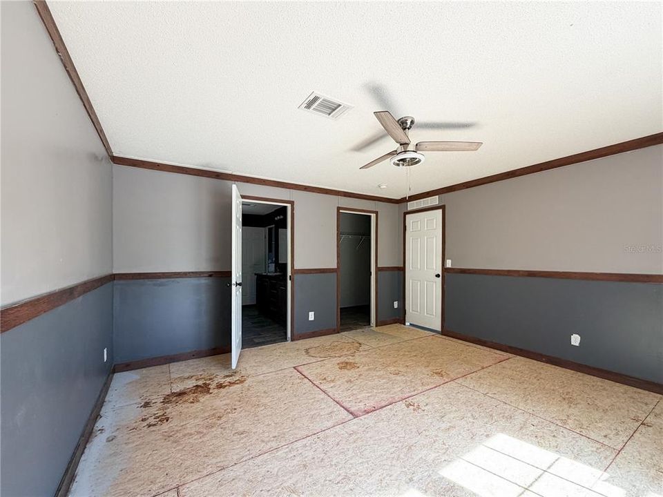 En Venta: $198,000 (5 camas, 3 baños, 2100 Pies cuadrados)