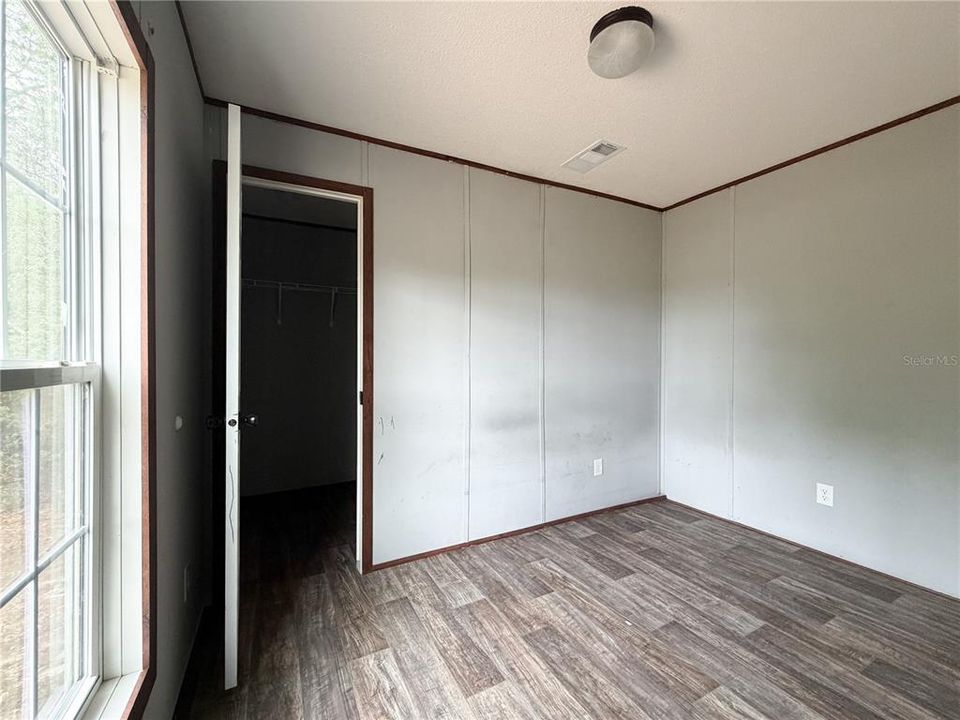 En Venta: $198,000 (5 camas, 3 baños, 2100 Pies cuadrados)