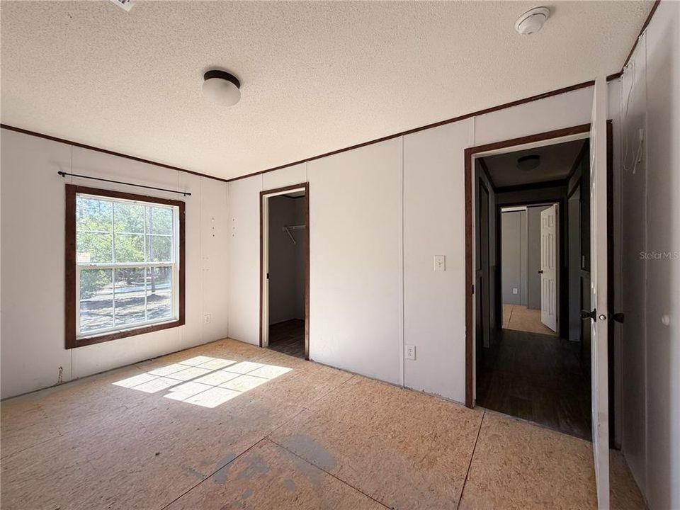En Venta: $198,000 (5 camas, 3 baños, 2100 Pies cuadrados)
