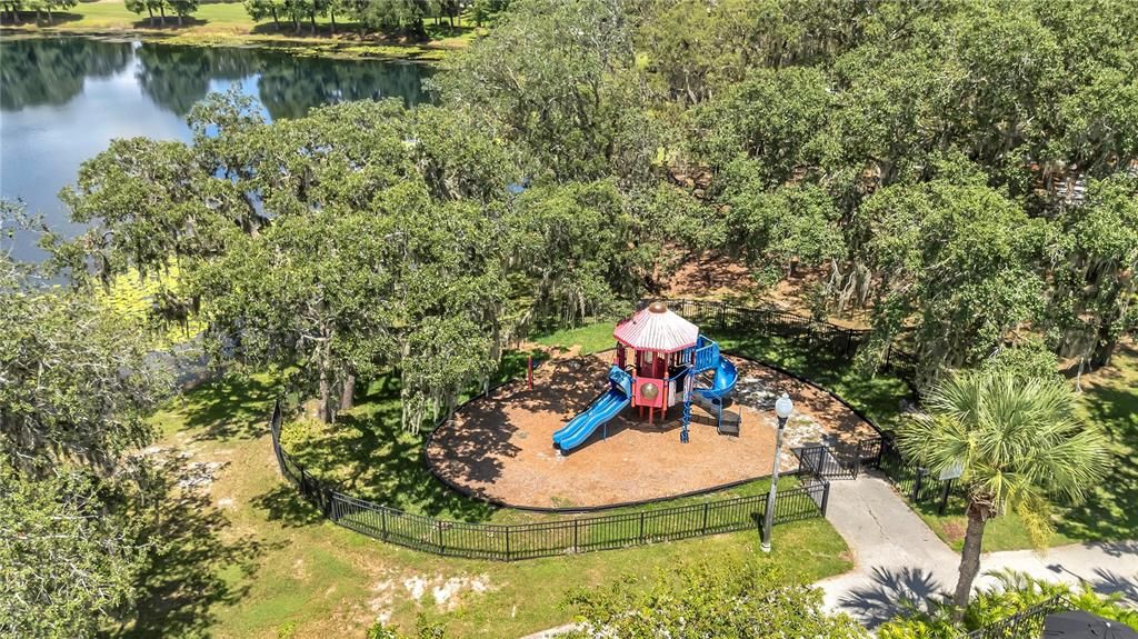 Activo con contrato: $399,000 (3 camas, 2 baños, 1629 Pies cuadrados)