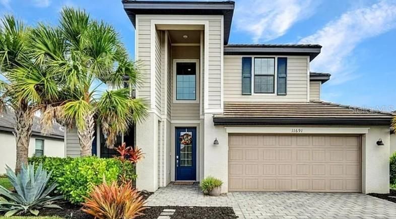 Recently Sold: $600,000 (5 beds, 3 baths, 3302 Square Feet)