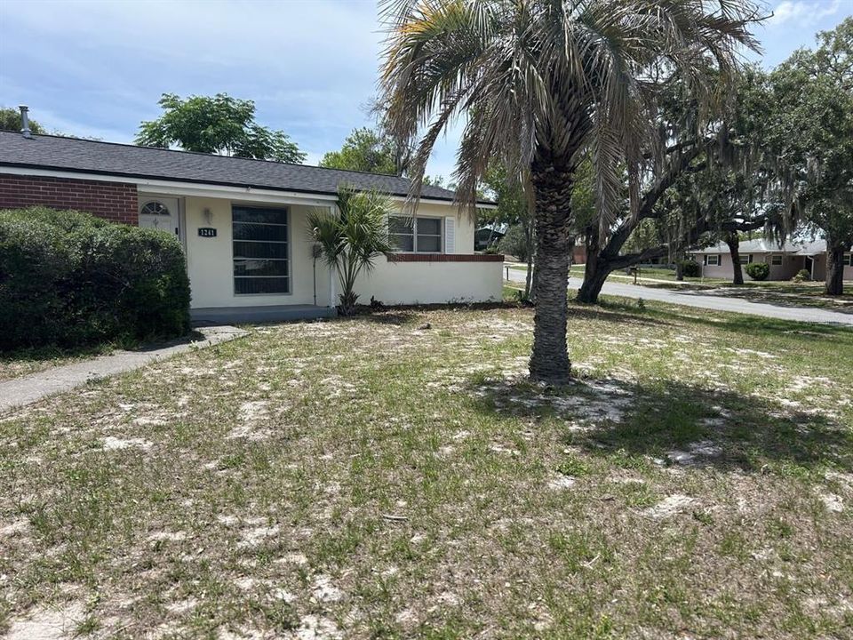 For Rent: $1,600 (2 beds, 1 baths, 1030 Square Feet)