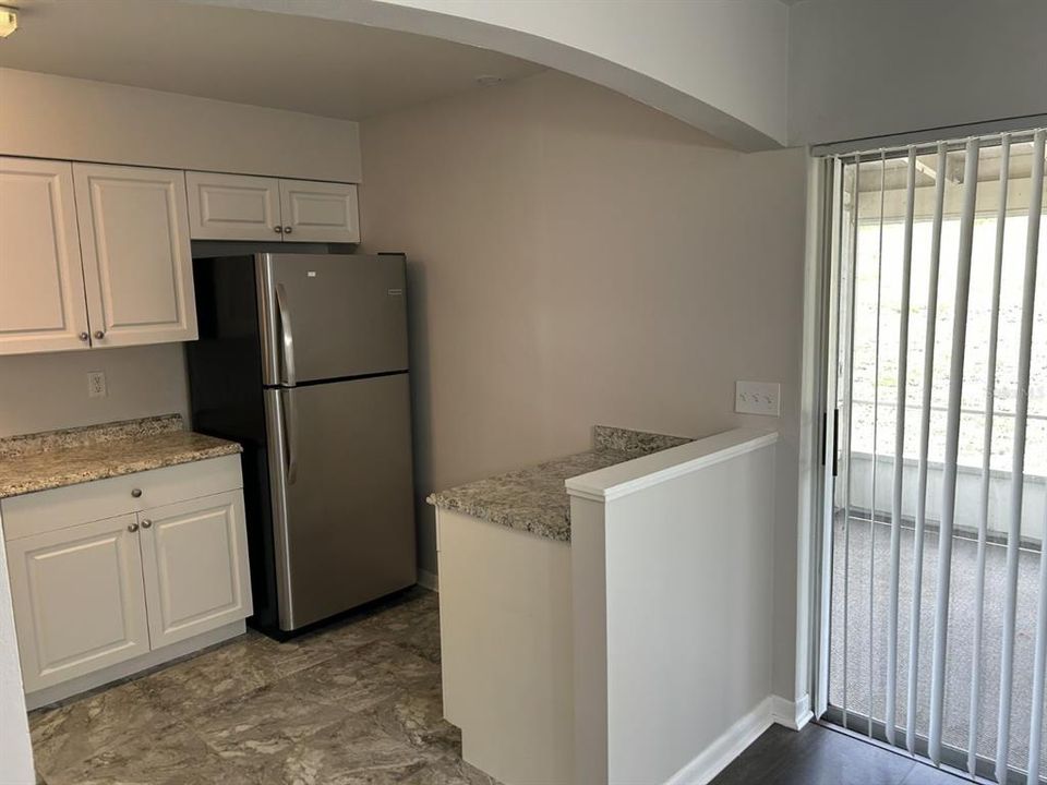 For Rent: $1,600 (2 beds, 1 baths, 1030 Square Feet)