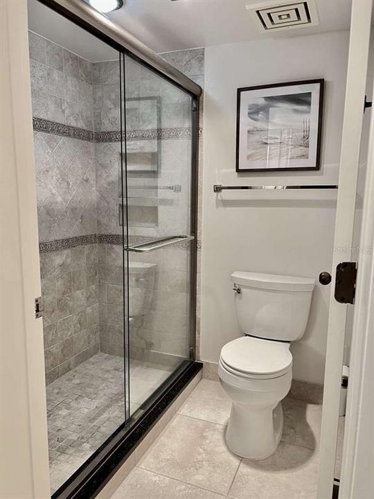 For Sale: $670,000 (2 beds, 2 baths, 1260 Square Feet)