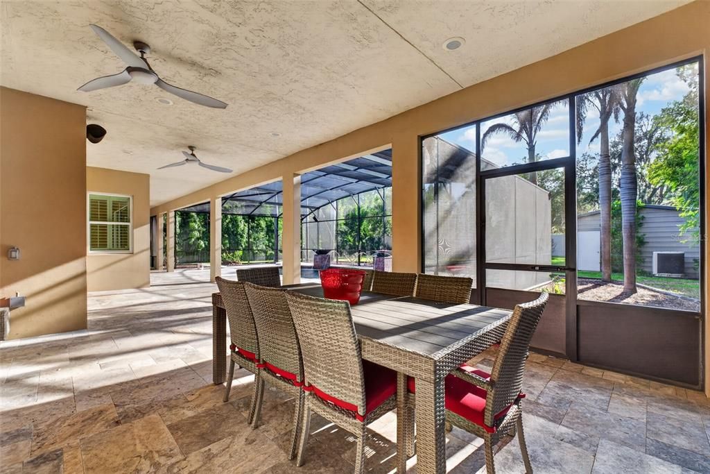 En Venta: $960,000 (4 camas, 4 baños, 3700 Pies cuadrados)