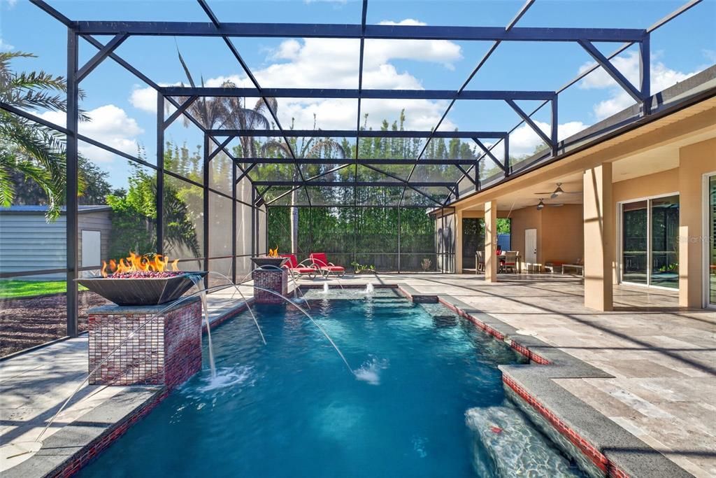 En Venta: $960,000 (4 camas, 4 baños, 3700 Pies cuadrados)