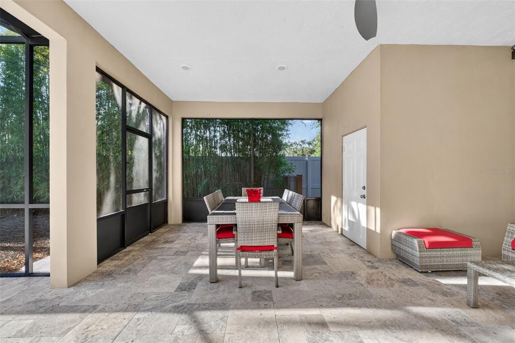 En Venta: $960,000 (4 camas, 4 baños, 3700 Pies cuadrados)