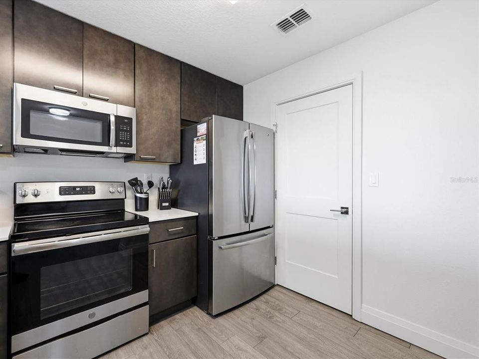 En Venta: $199,000 (2 camas, 2 baños, 1375 Pies cuadrados)