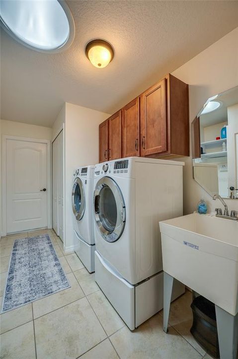 Activo con contrato: $499,900 (3 camas, 2 baños, 1845 Pies cuadrados)