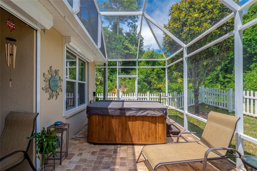 Activo con contrato: $499,900 (3 camas, 2 baños, 1845 Pies cuadrados)