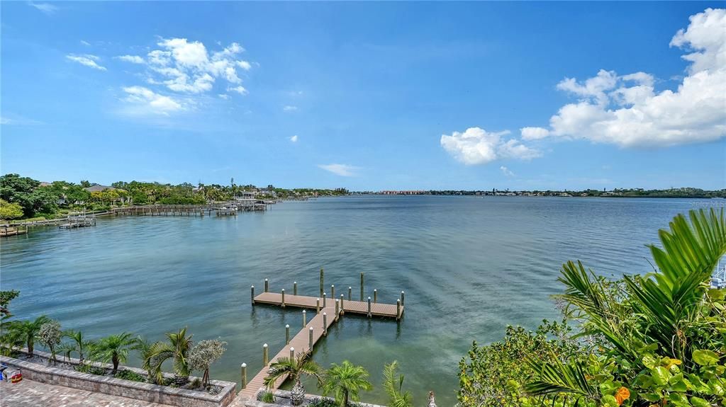 Activo con contrato: $4,495,000 (5 camas, 5 baños, 7443 Pies cuadrados)
