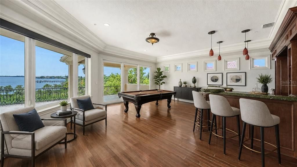Activo con contrato: $4,495,000 (5 camas, 5 baños, 7443 Pies cuadrados)