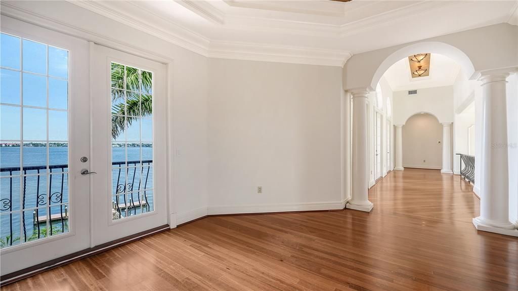 Activo con contrato: $4,495,000 (5 camas, 5 baños, 7443 Pies cuadrados)