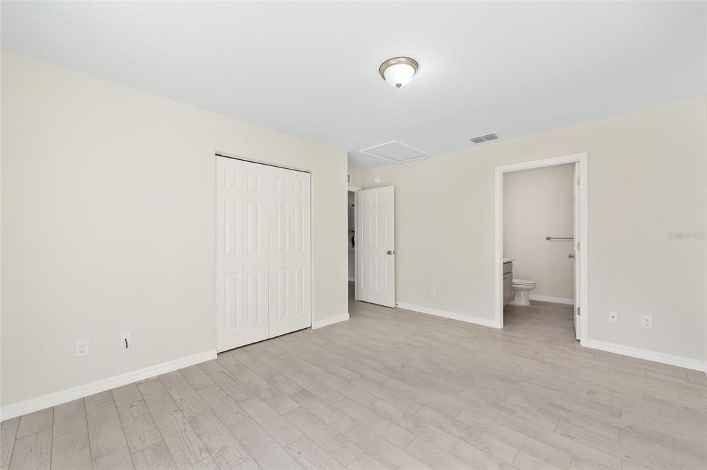 На продажу: $238,000 (3 спален, 2 ванн, 1091 Квадратных фут)