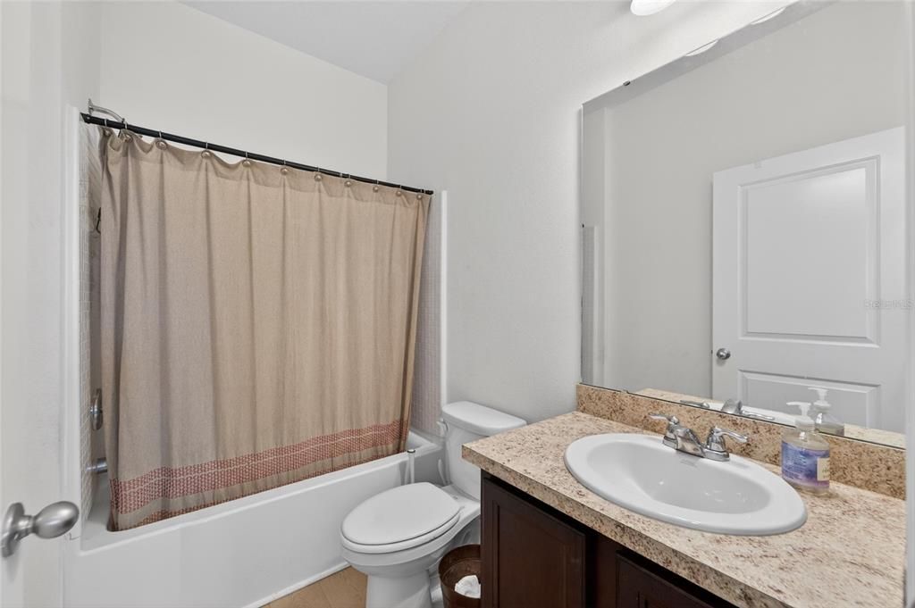 En Venta: $283,000 (3 camas, 2 baños, 1764 Pies cuadrados)