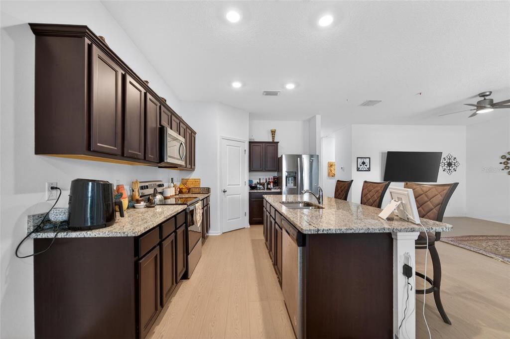 En Venta: $283,000 (3 camas, 2 baños, 1764 Pies cuadrados)