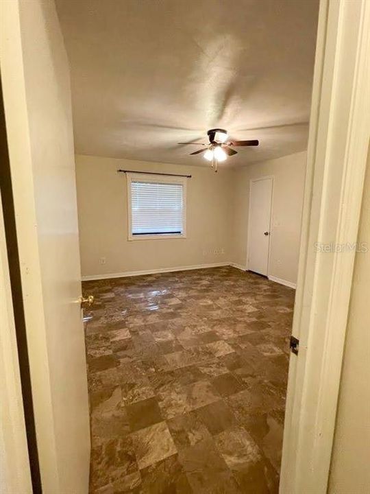 For Rent: $2,050 (3 beds, 2 baths, 1294 Square Feet)