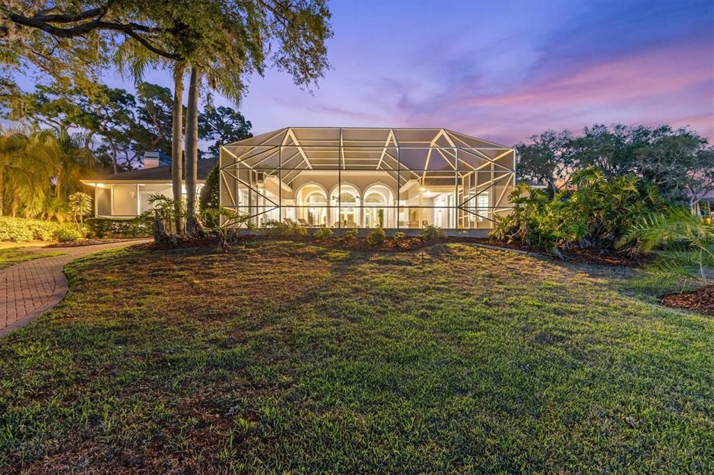 For Sale: $1,799,400 (4 beds, 3 baths, 4579 Square Feet)