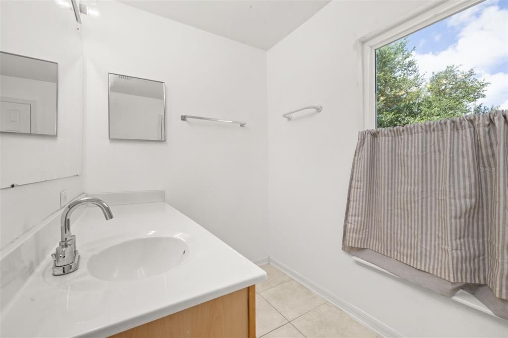 En Venta: $435,000 (4 camas, 3 baños, 2948 Pies cuadrados)
