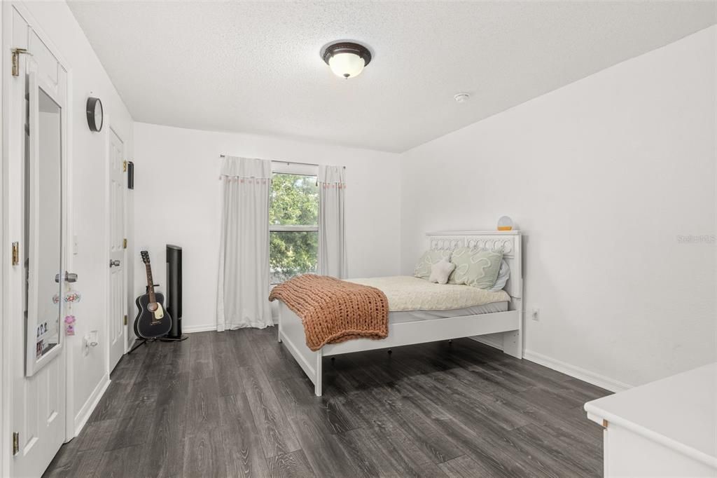 En Venta: $435,000 (4 camas, 3 baños, 2948 Pies cuadrados)