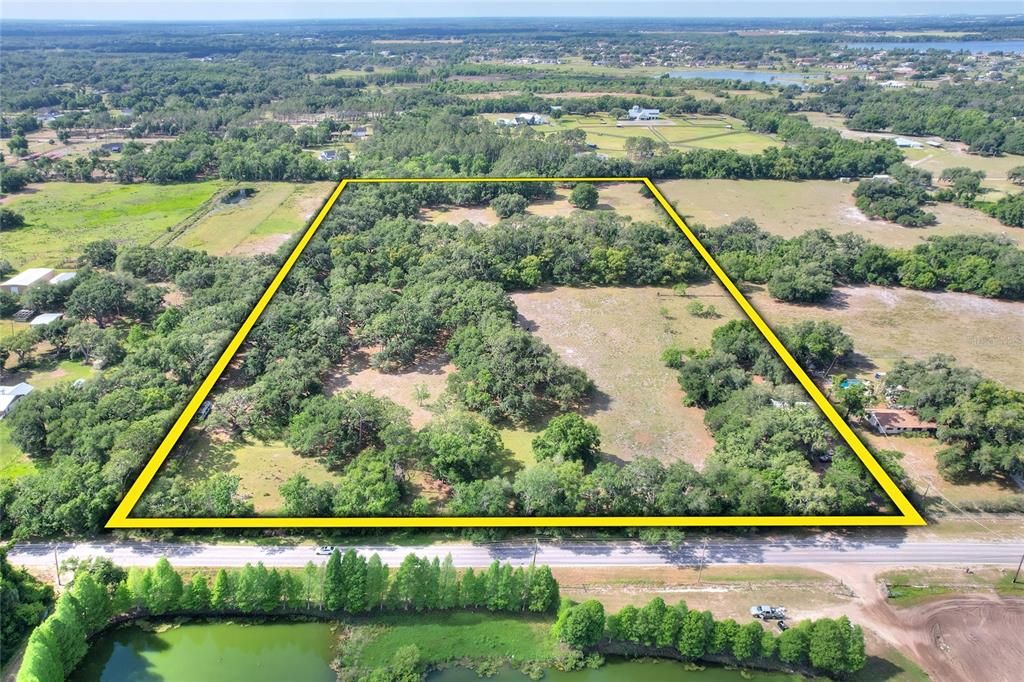 En Venta: $1,150,000 (18.97 acres)