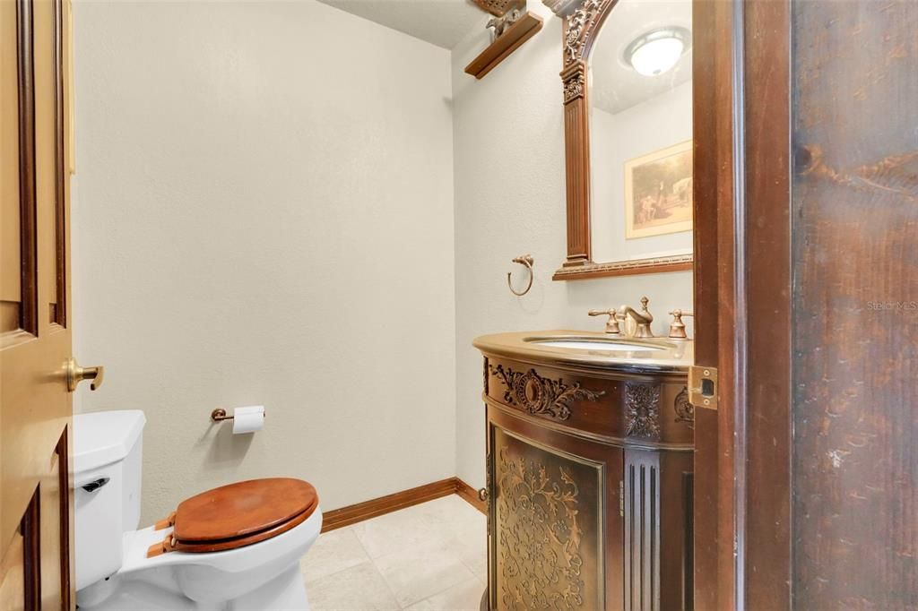 For Sale: $700,000 (3 beds, 2 baths, 3109 Square Feet)