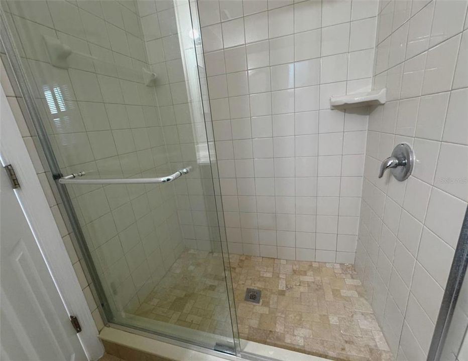 Под контрактом: $2,250 (3 спален, 2 ванн, 2004 Квадратных фут)