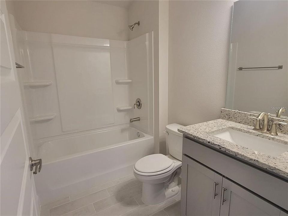 На продажу: $386,000 (4 спален, 2 ванн, 1820 Квадратных фут)
