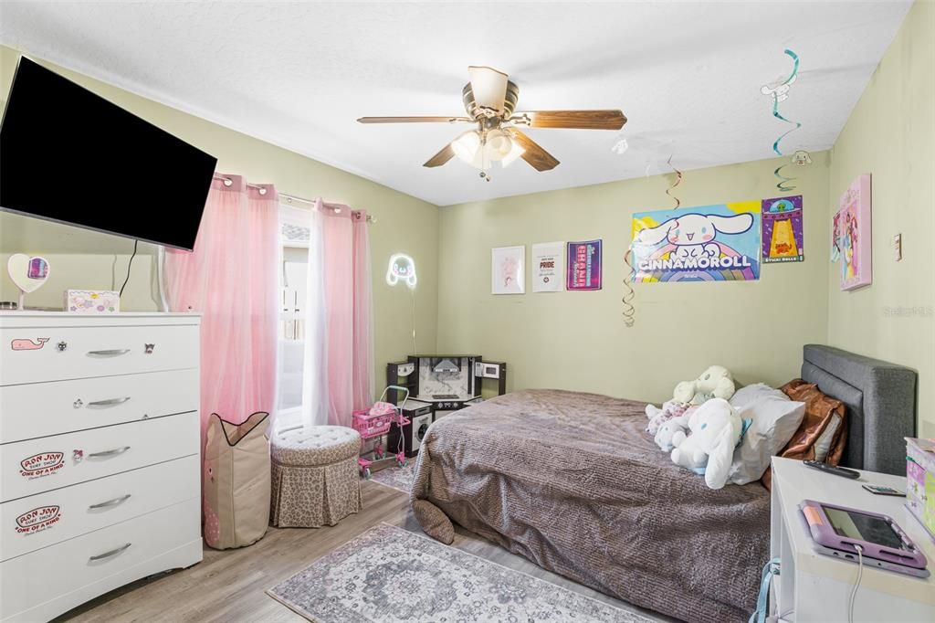 For Sale: $550,000 (4 beds, 2 baths, 2020 Square Feet)