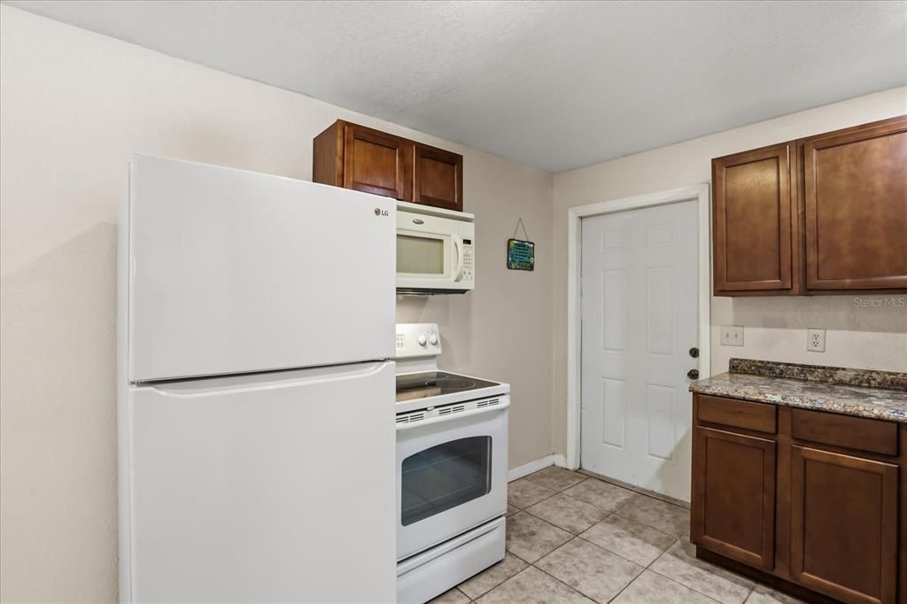 For Sale: $439,900 (4 beds, 3 baths, 1767 Square Feet)