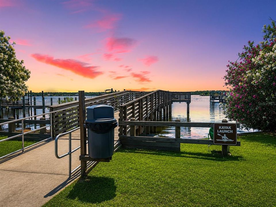 For Sale: $439,900 (4 beds, 3 baths, 1767 Square Feet)