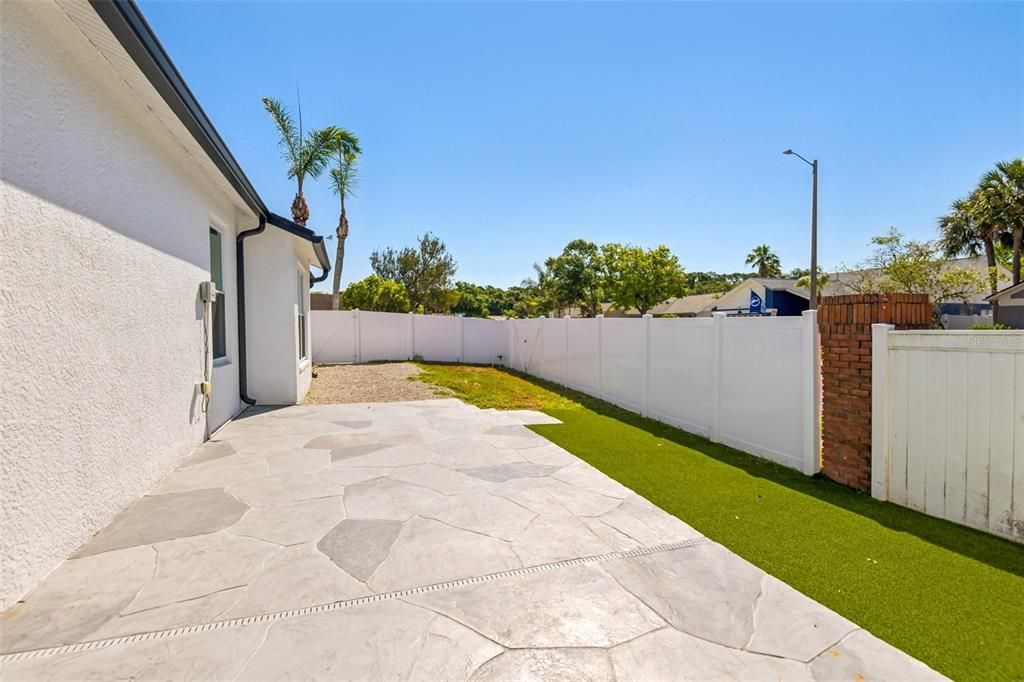 Activo con contrato: $475,000 (3 camas, 2 baños, 1588 Pies cuadrados)