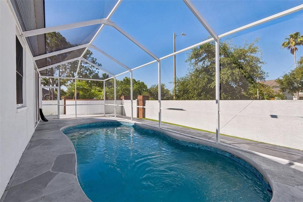 Activo con contrato: $475,000 (3 camas, 2 baños, 1588 Pies cuadrados)