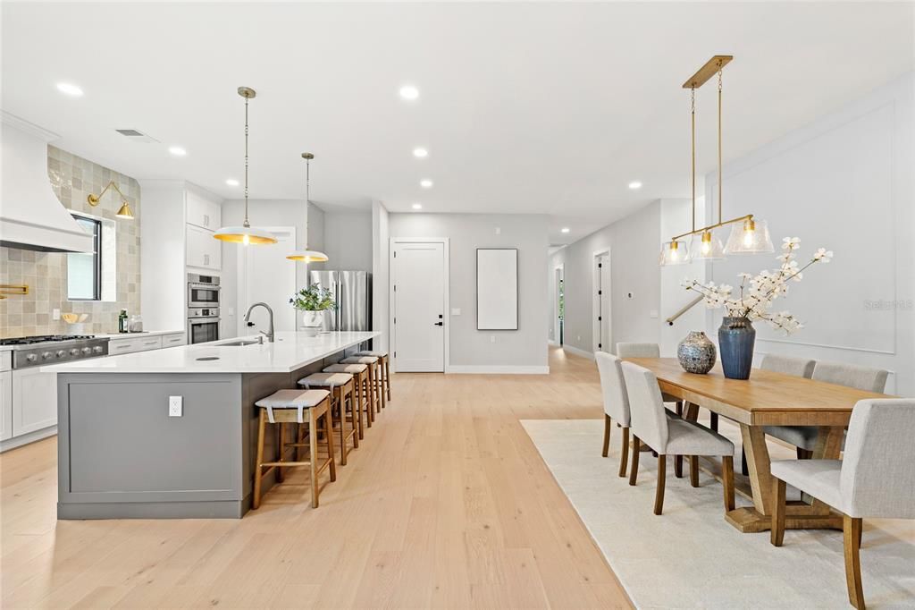 En Venta: $1,589,000 (5 camas, 4 baños, 3421 Pies cuadrados)