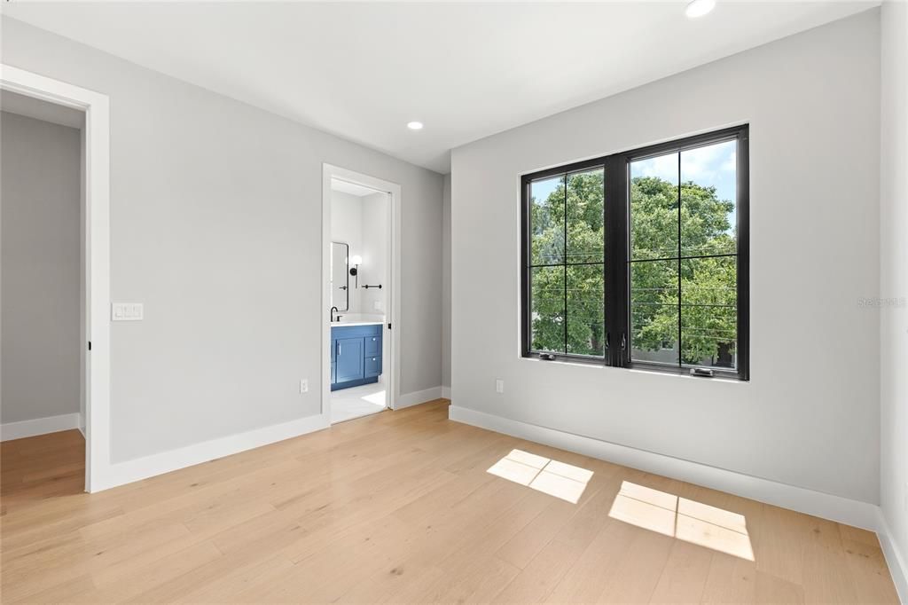 En Venta: $1,589,000 (5 camas, 4 baños, 3421 Pies cuadrados)