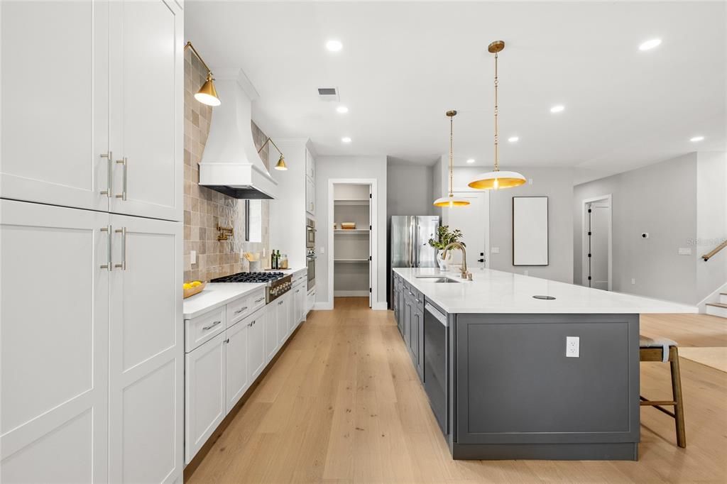 En Venta: $1,589,000 (5 camas, 4 baños, 3421 Pies cuadrados)