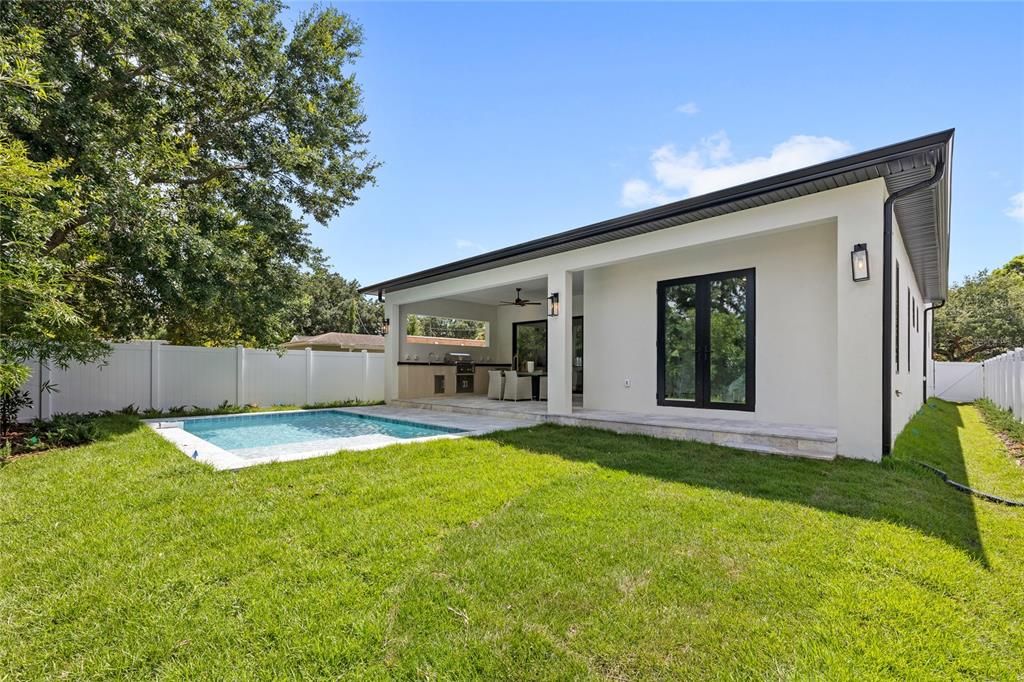 En Venta: $1,589,000 (5 camas, 4 baños, 3421 Pies cuadrados)