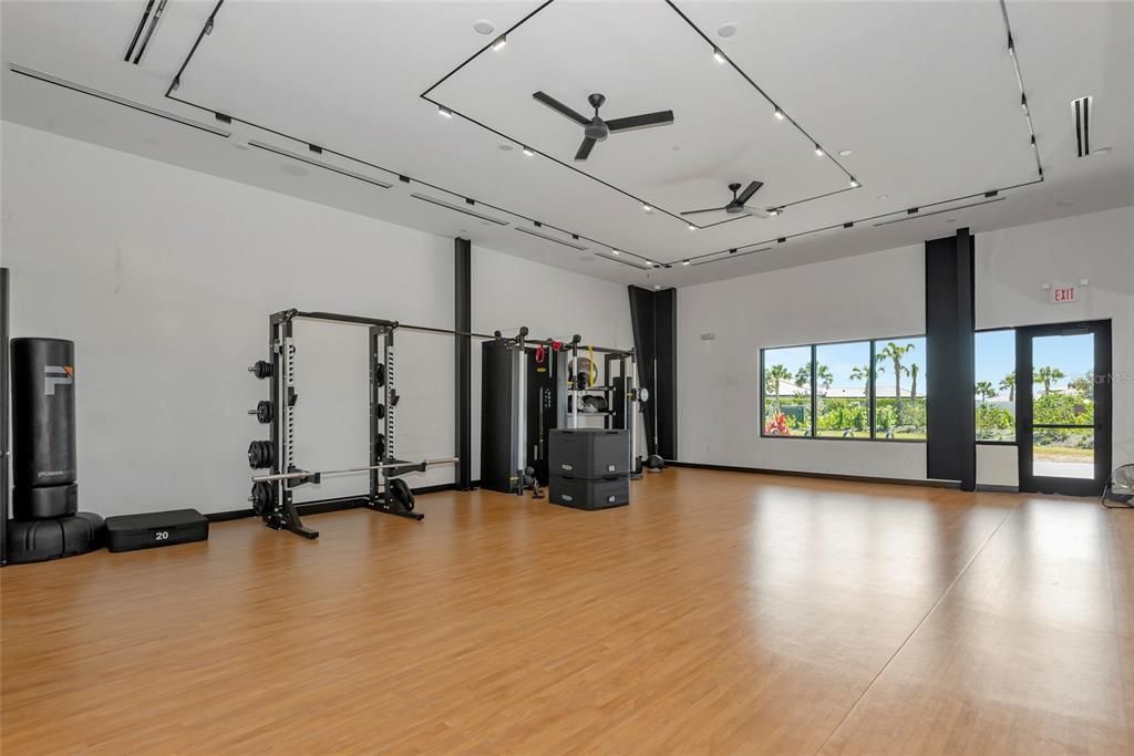 Activo con contrato: $499,999 (4 camas, 2 baños, 1783 Pies cuadrados)
