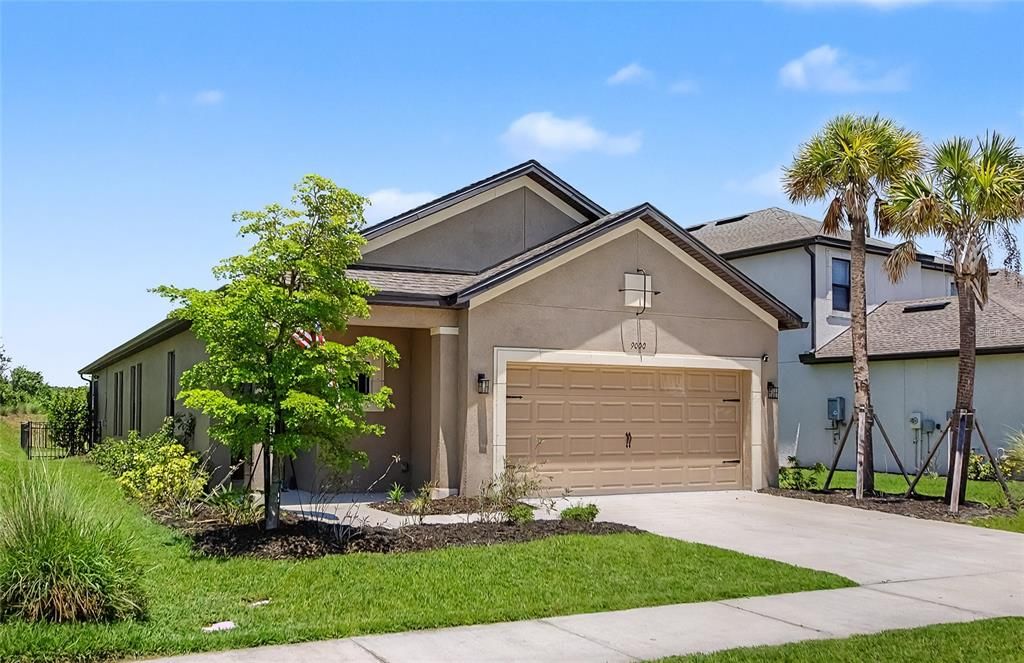 Activo con contrato: $499,999 (4 camas, 2 baños, 1783 Pies cuadrados)