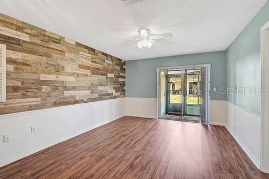 Active With Contract: $134,700 (2 beds, 2 baths, 1044 Square Feet)
