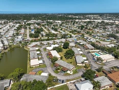 Active With Contract: $134,700 (2 beds, 2 baths, 1044 Square Feet)