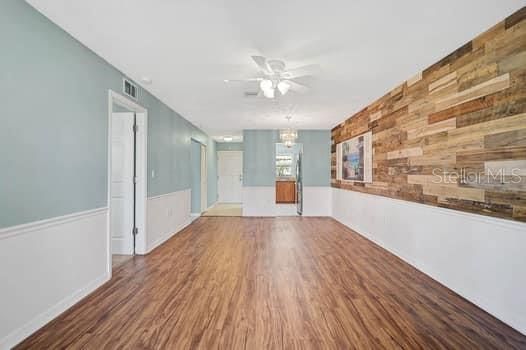 Active With Contract: $134,700 (2 beds, 2 baths, 1044 Square Feet)